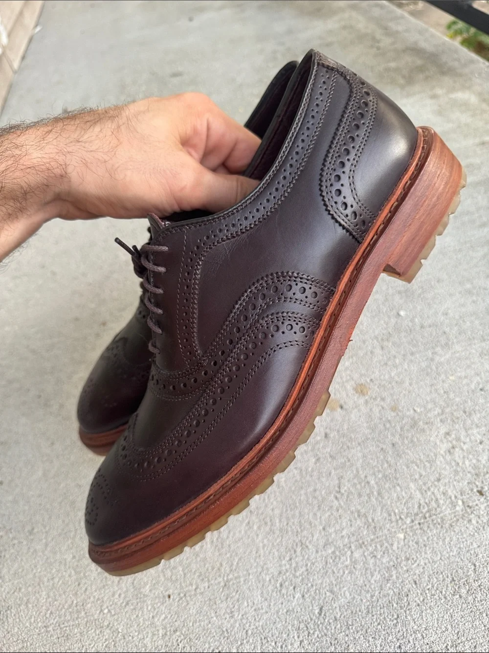 LIKE NEW Allen Edmonds McTavish Brown Leather Wingtip Brogues 10D